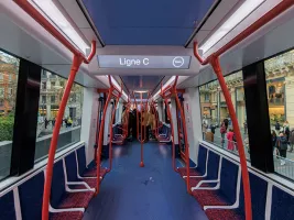 Vue intérieure rame du futur métro ligne C ©