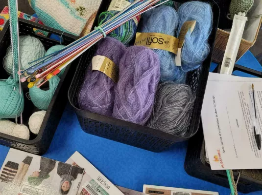 CAFÉ PAPOTE : Tricot et Crochet © Mairie Aussonne