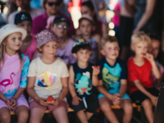 La toute petite vague par la Cie Paracosm