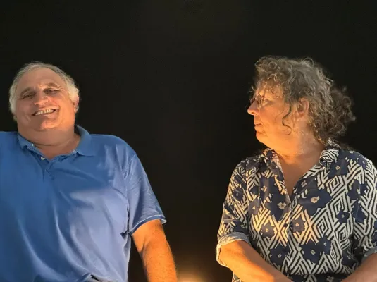 THÉÂTRE INTIMISTE : « QUAND VIENDRA LA VAGUE » © Compagnie BB&BB