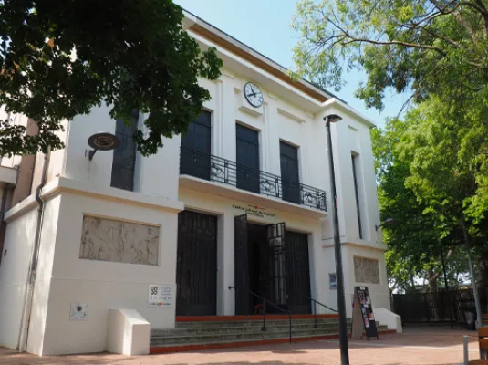 À la loupe : le Centre culturel Renan de Jean Montariol © Droits réservés