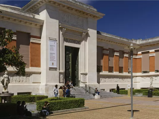 Visite guidée de la Bibliothèque d’étude et du patrimoine