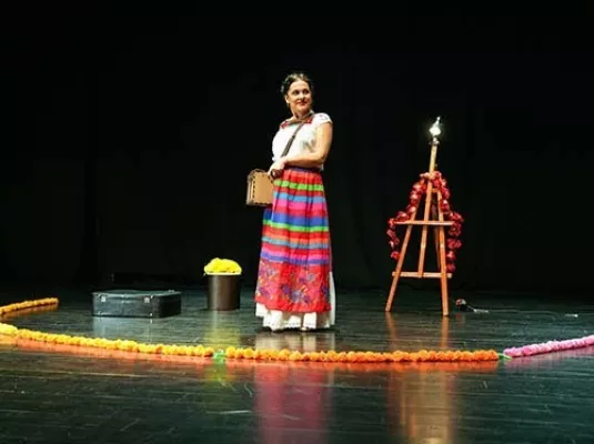 Frida et ses portraits magiques © Hugo Bernat