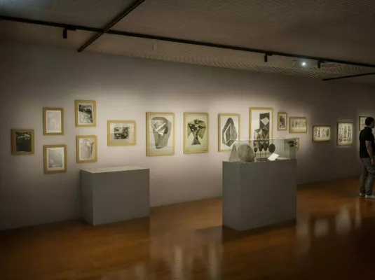 Visite commentée: '' Henri-Georges Adam. Un moderne révélé''