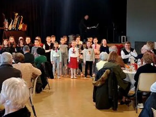 REPAS DES AÎNÉS