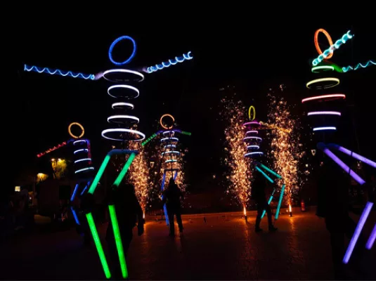 Elipsión © © Elipsión