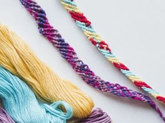 "BRACELETS BRÉSILIENS"
