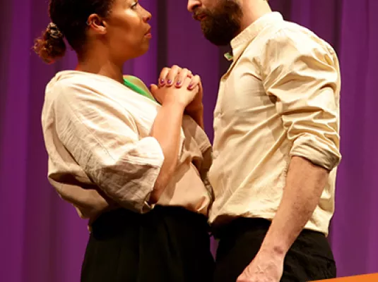 RING  - OFFRE SPECIALE 1 place achetée = 1 place offerte pour le dimanche 30/11 à 15h. © Samy La Famille