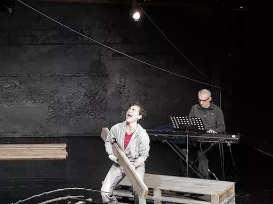 Nos corps pirogues © © JJAphet - Artavism