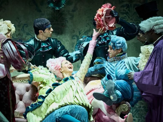 Ciné-théâtre : Les femmes savantes