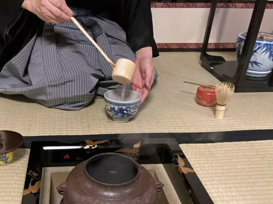 Cérémonie du thé. Art et raffinement japonais de l’hospitalité