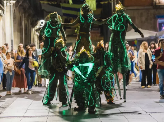 La parade des Esprits de la Forêt © Cie les vaguabondes