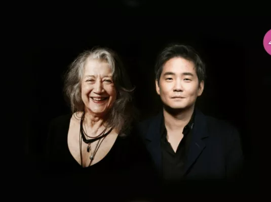 Martha Argerich / Dong Hyek Lim © Caroline Doutre / Sophie Zhai - Warner Classics