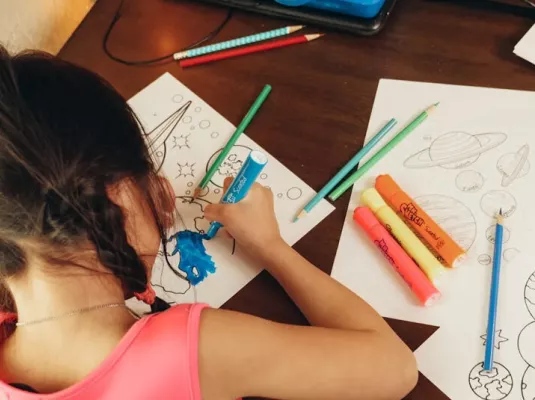 Dessine ton super héros