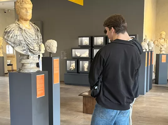 Entrée gratuite pour les étudiants et les étudiantes !