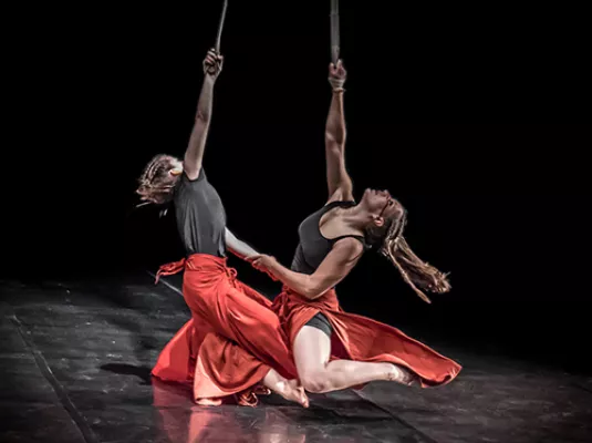 Présentation de numéros des écoles de cirque de la région Occitanie © Xillok