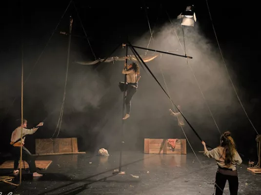 Hostes Humani Generis © Corinne Svala