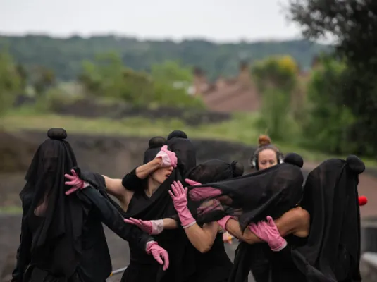 Le lichen prend racine comme Rosa prend le bus © Ramon Buxó