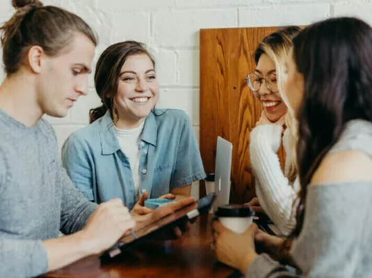 Bavardages : Ateliers de conversation en français