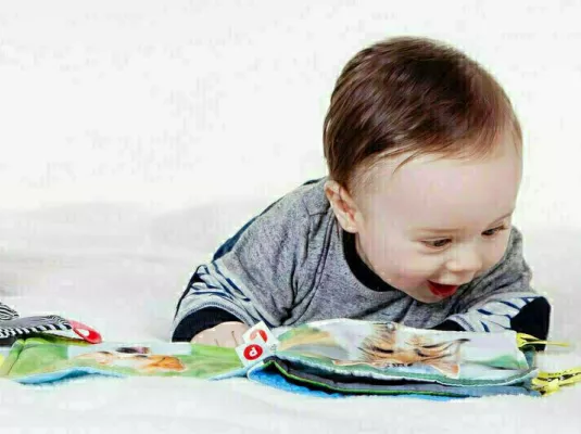 Les Bébés bouquinent