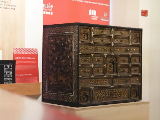 Visite Mon précieux... "Cabinet japonais Namban"