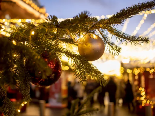 Sortie au marché de Noël de Toulouse © Freepik