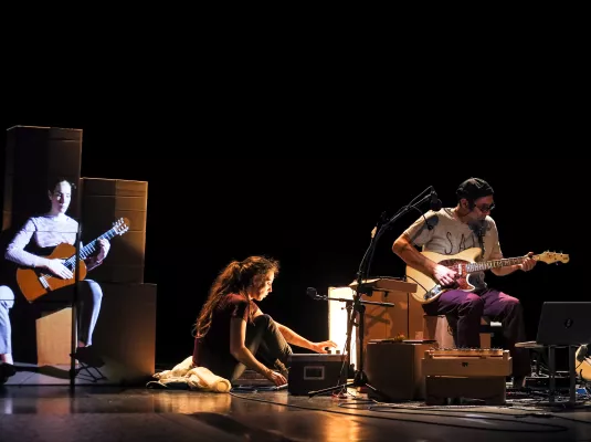 "M.A.I.S.O.N", Compagnie SCoM © JC Boyer