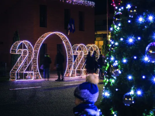 LANCEMENT DES ILLUMINATIONS