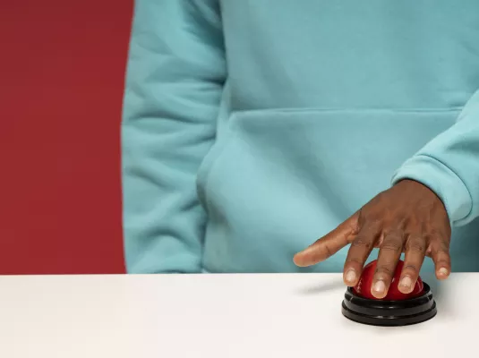 À vos buzzers ! © Freepik