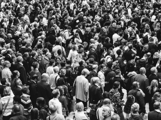 Repas/débat : jouir de la foule est un art - Baudelaire