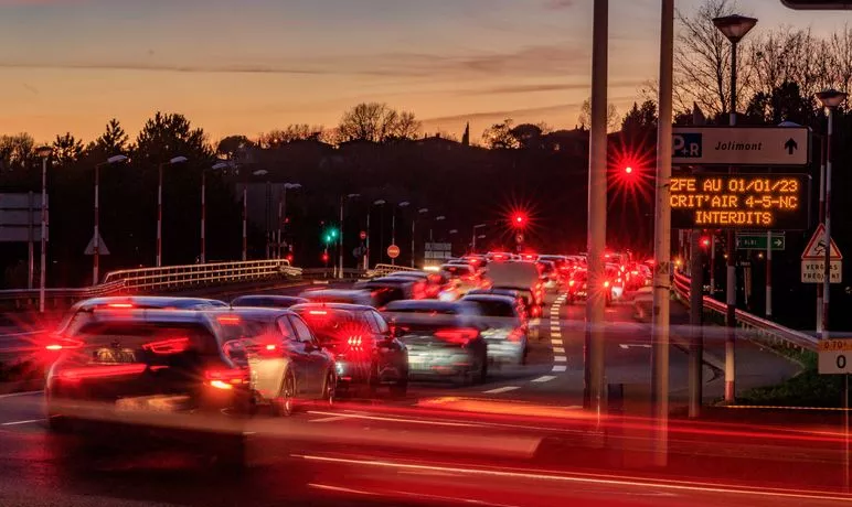 Quelles voitures ne peuvent plus rouler à partir de 2023 ?